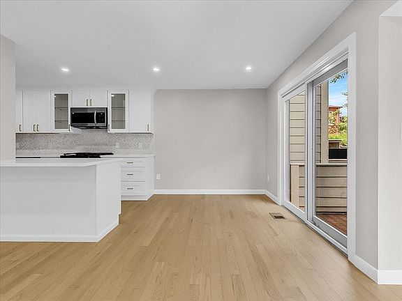 4th image of 20 Federal St Unit 6B