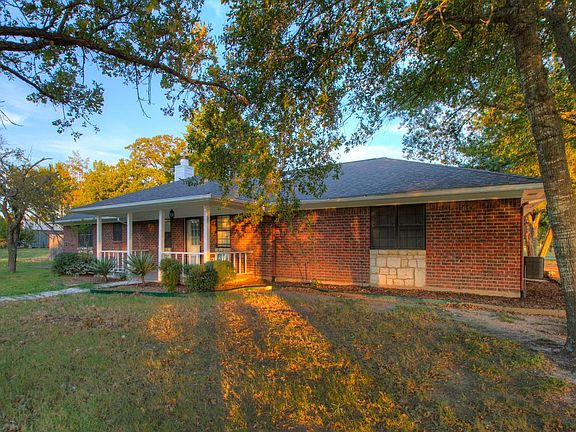 3rd image of 3817 Grasshoppa Ln