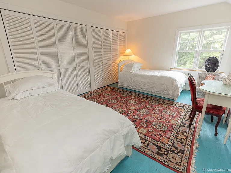 17 Agawam Ave — Photo 31