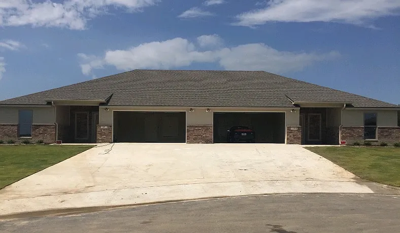 3 bed, 1494 sqft, $1,745 — Photo 1