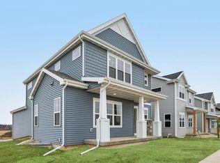 6631 Redpoll Rd, Middleton, WI 53562