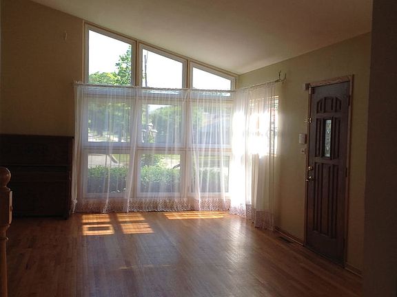 3rd image of 8447 W Bruce Dr