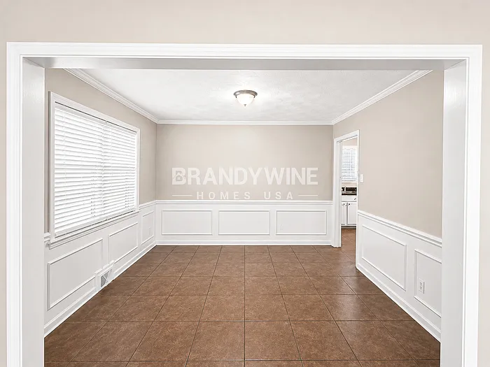 3076 Emerald St — Photo 6