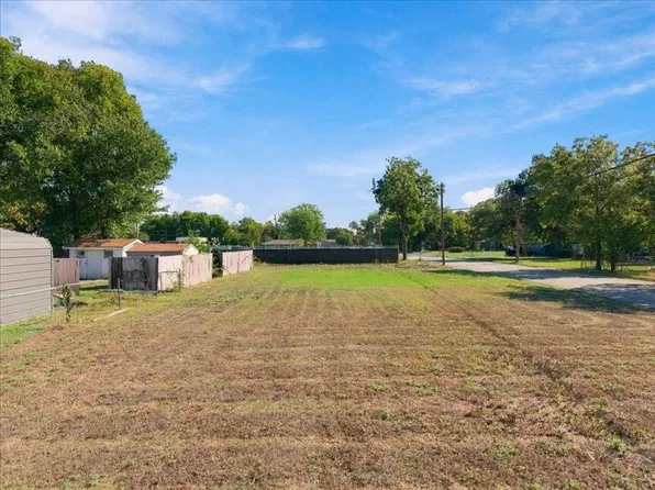 1201 Texas St, Waco, TX 76704