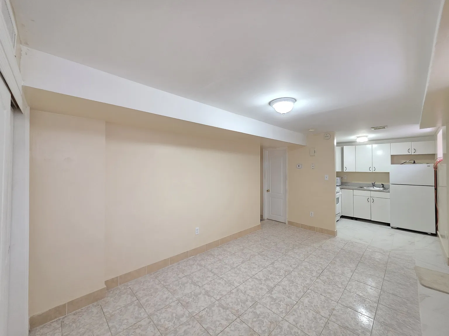 Studio, $1,300 — Photo 2