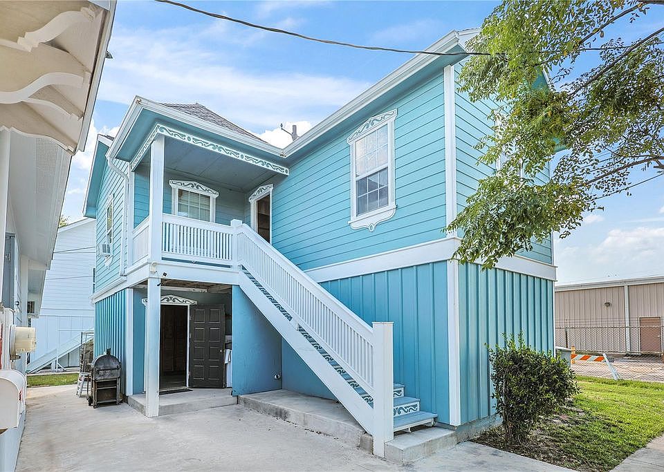 1st image of 1210 43rd St #3