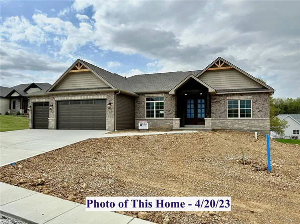 102 Stone Canyon Blvd, Foristell, MO 63348