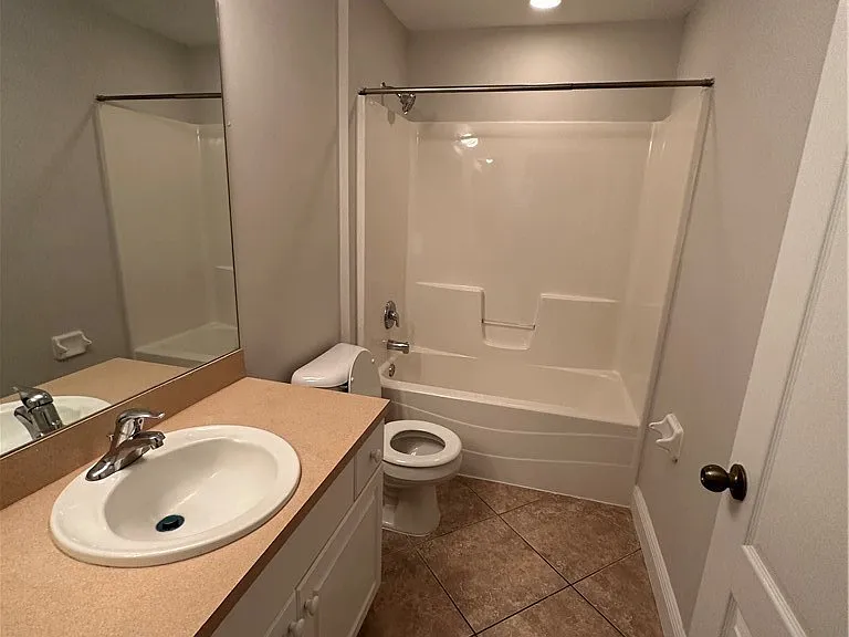1706 Kismet Pkwy E — Photo 17