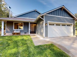 39782 Burnside Loop, Astoria, OR 97103