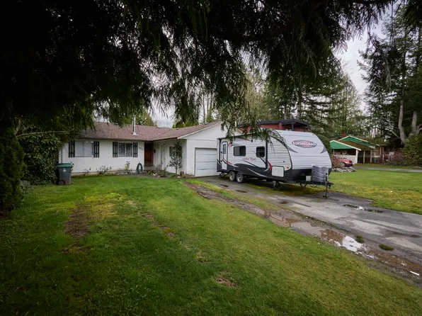 14523 104a Ave, Surrey, BC V3R 1R2