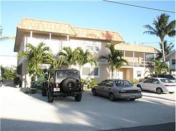 2nd image of 109 N Anglers Dr Unit 103