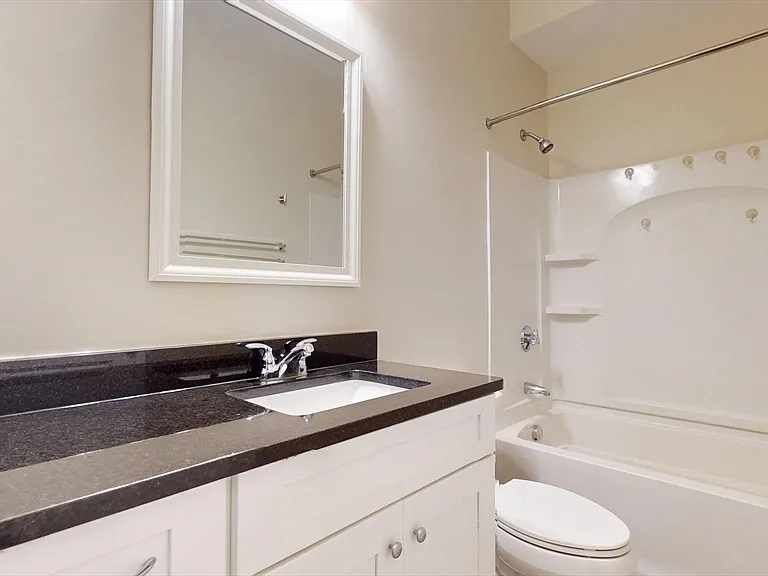 60 Holworthy St #6 — Photo 12