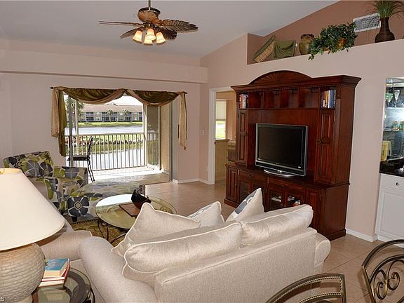 3rd image of 10240 Washingtonia Palm Way APT 2022
