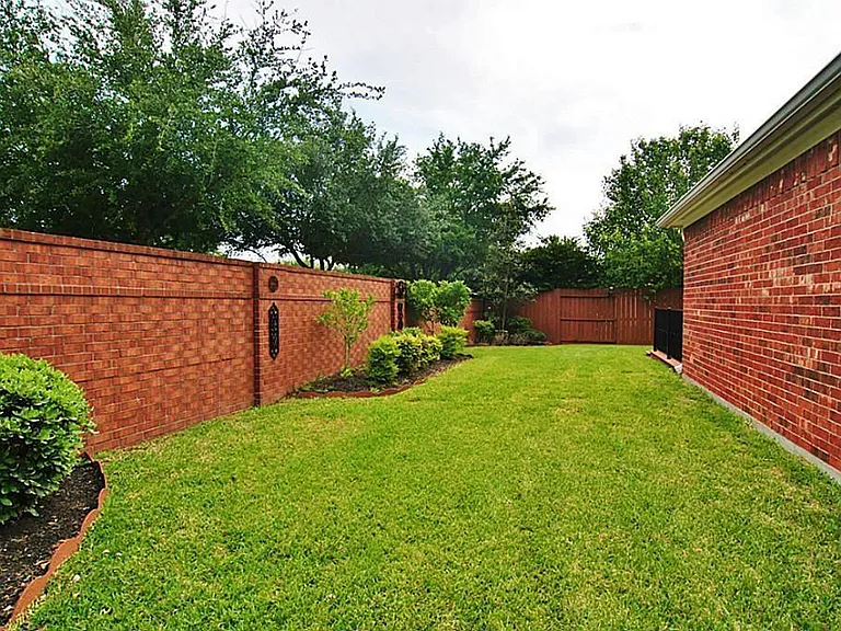 2627 Havencrest Dr — Photo 24