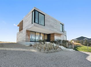 1254 Flying Point Rd, Water Mill, NY 11976