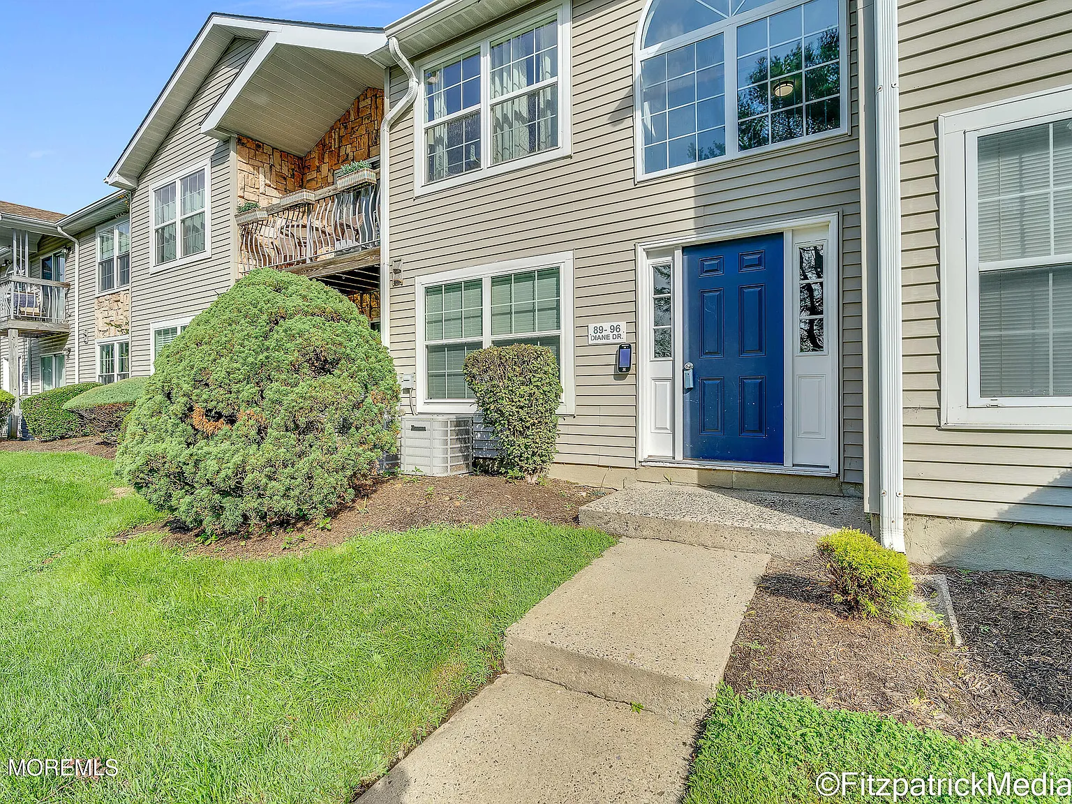 1 bed, 920 sqft, $2,600 — Photo 3