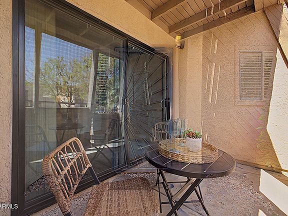 4th image of 1601 W SUNNYSIDE Drive #166