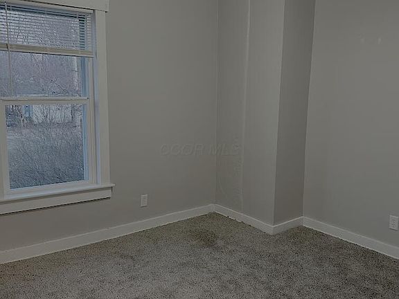 5th image of 235 Boyce St