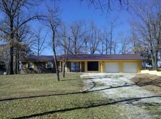 1633 Madison St, Huntsville, AR 72740