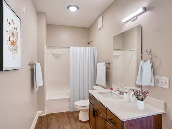 220 E Front St #216