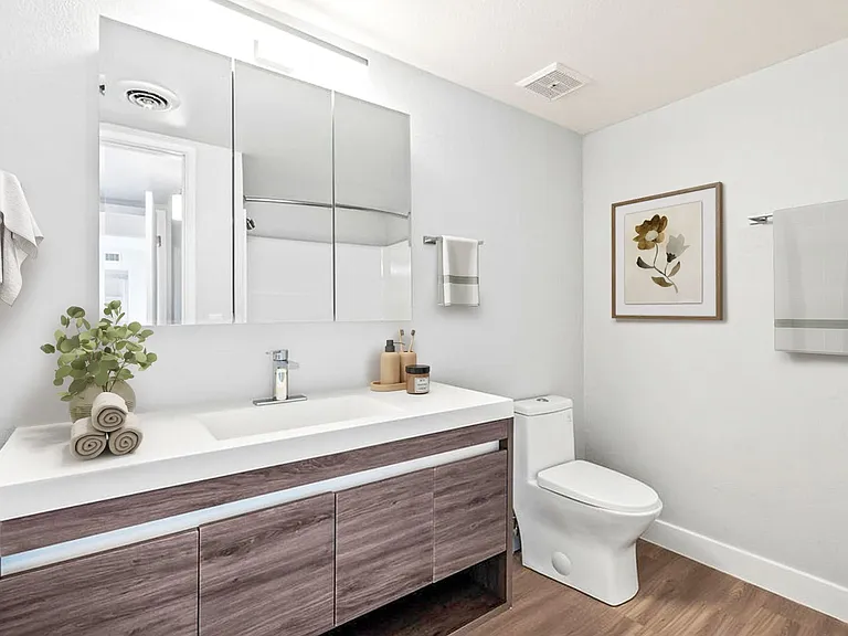 Echo Luxury Apartments — Photo 159