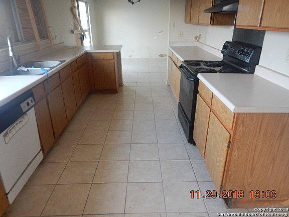 4th image of 8104 Bent Meadow Dr