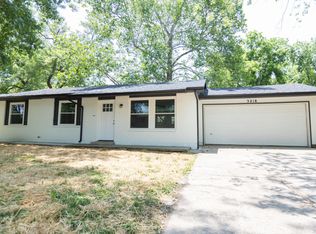 3218 W Countryside Dr, Springfield, MO 65807