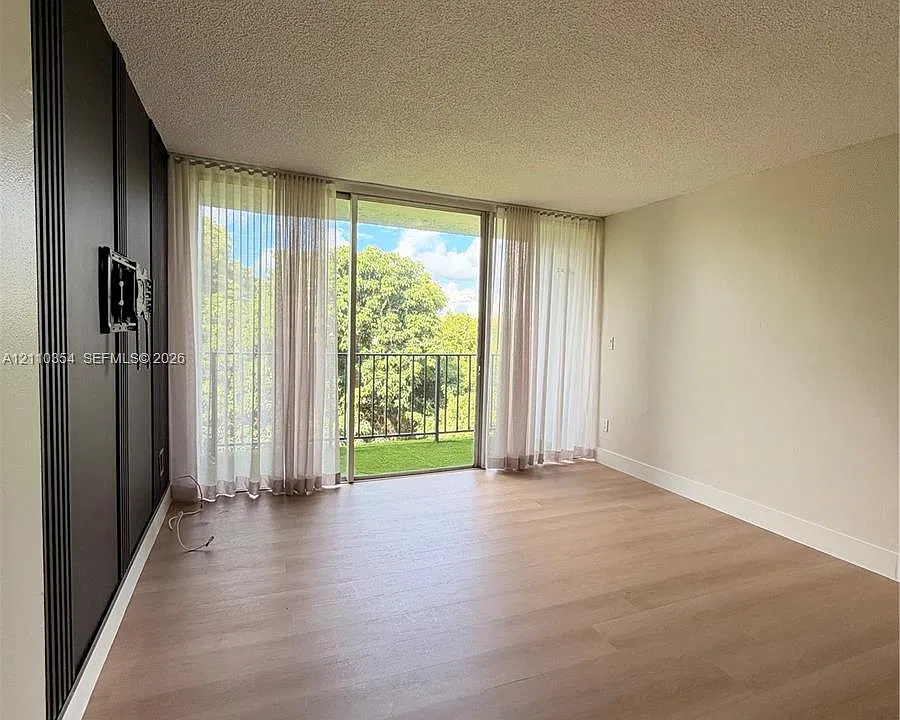 8801 W Flagler St #309