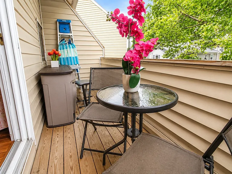 156 Liberty St #8 — Photo 12
