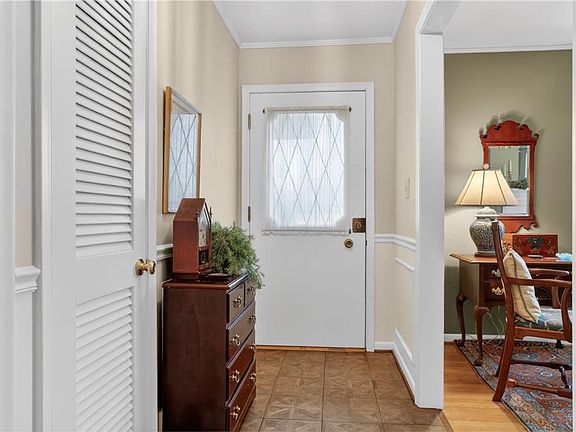 4th image of 10011 Fontana Ln