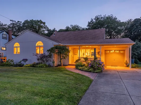 1130 Lakeshore Drive, Massapequa Park, NY 11762