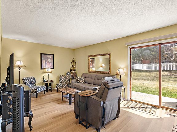 3rd image of 418 Dorland Pl