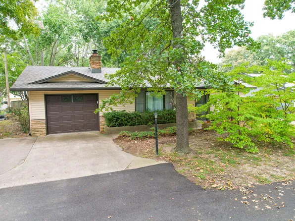 1401 Crest St, Grove, OK 74344