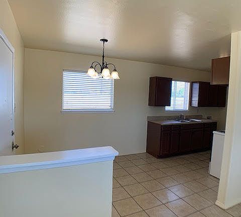 5th image of 10365 Woodberry Ct