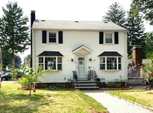28 Rice Rd, Quincy, MA 02170