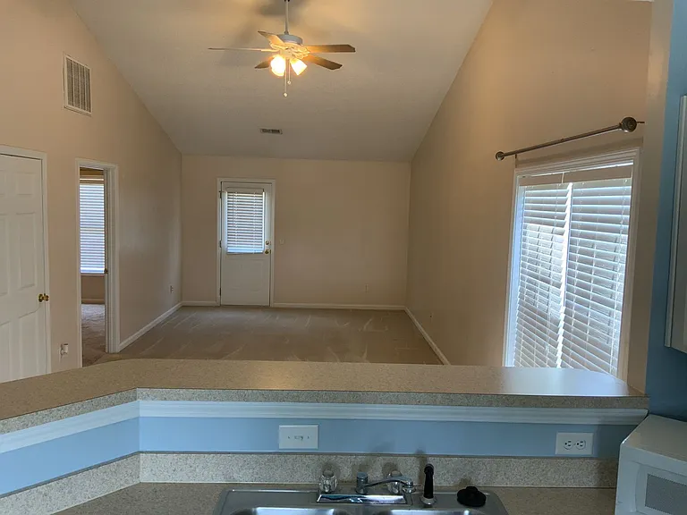 127 Linville Ct — Photo 13