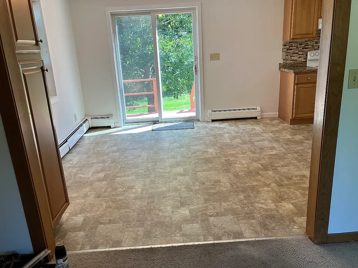 2 bed, 1200 sqft, $2,300 — Photo 3