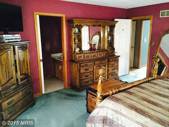 Bedroom (Master)