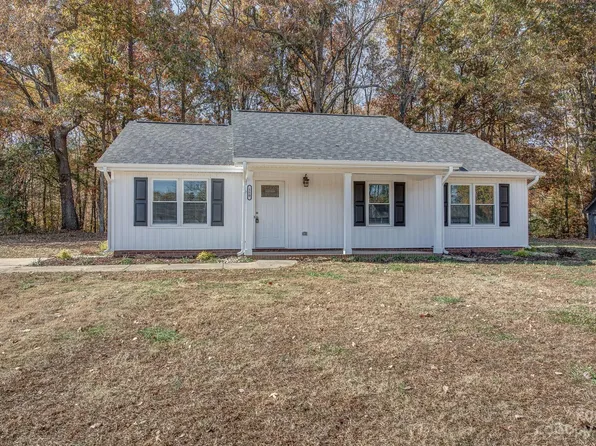 150 Hickory Creek Dr, Gastonia, NC 28052