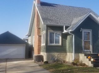 501 Commercial St, Strawberry Point, IA 52076