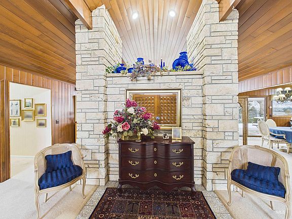 4th image of 35 Van Engelen Rd