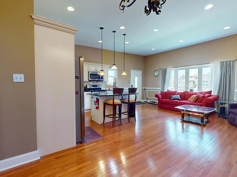 8902 Blue Grass Rd — Photo 9