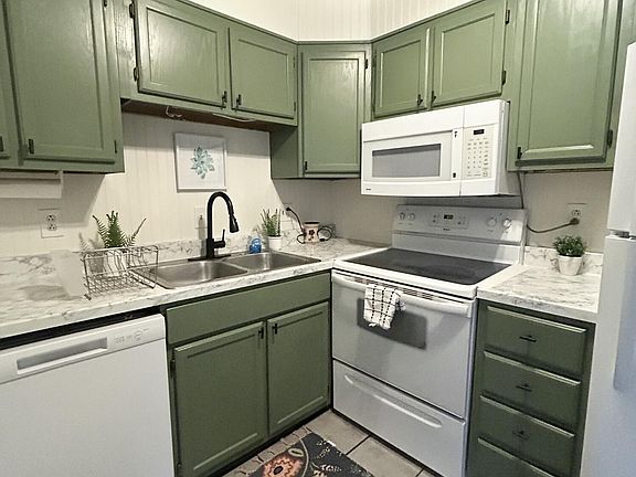 4th image of 2718 Painter Ave APT A100