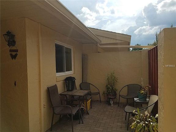 3rd image of 1002 Medinah Dr