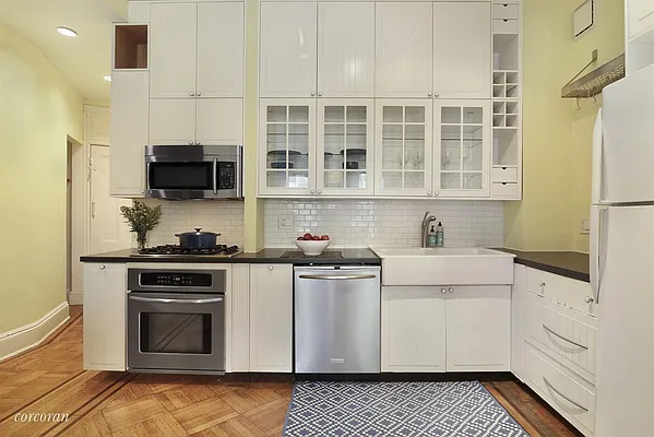 Sold by Corcoran | media 7