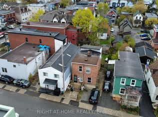 122 Eccles St S, Ottawa, ON K1R6S8