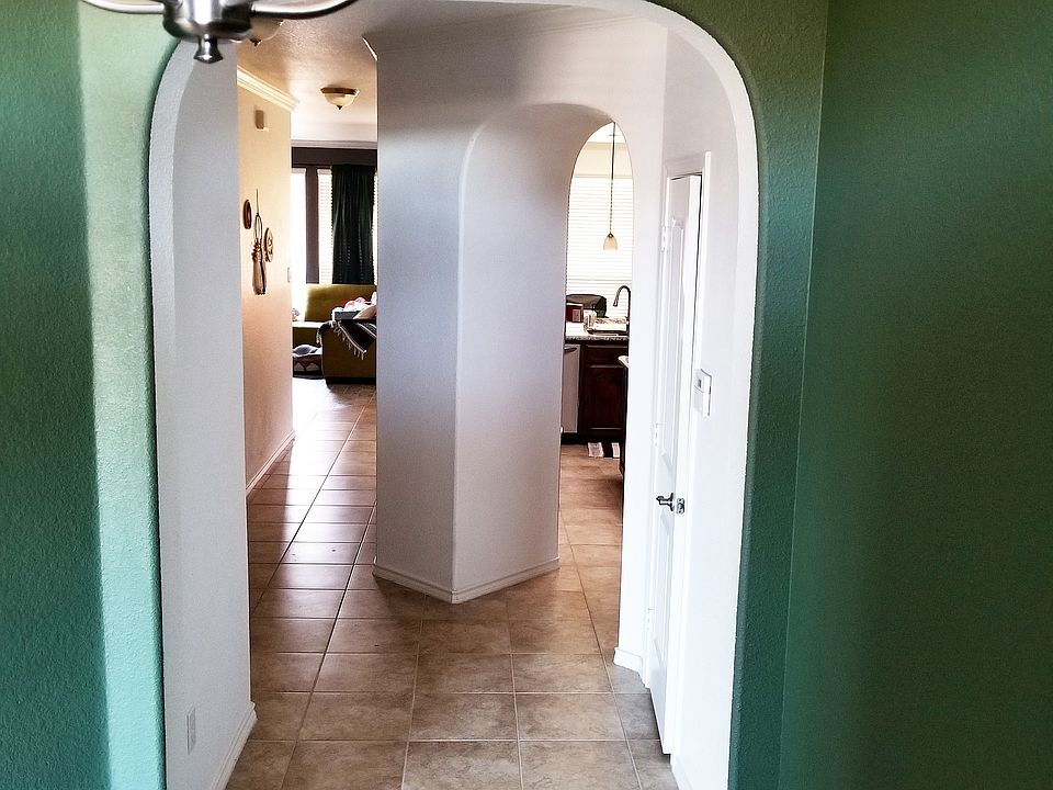 1st image of 1221 Glen Ct