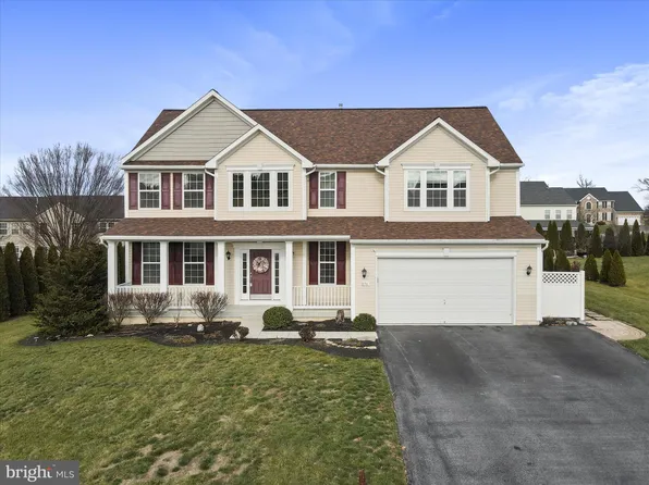 1136 Belmont Way, Chambersburg, PA 17202