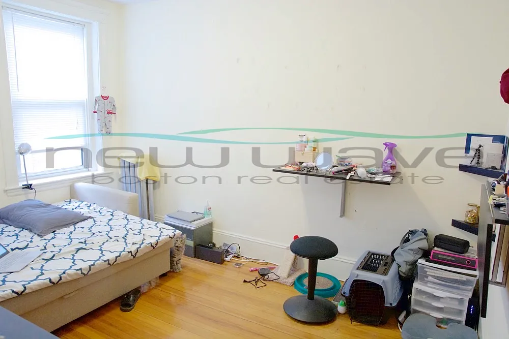 Building Photo - 51 Queensberry St #19