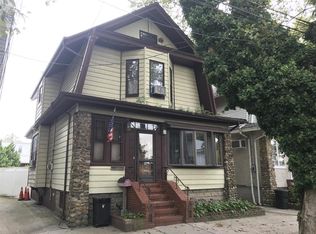 7710 79th St, Ridgewood, NY 11385